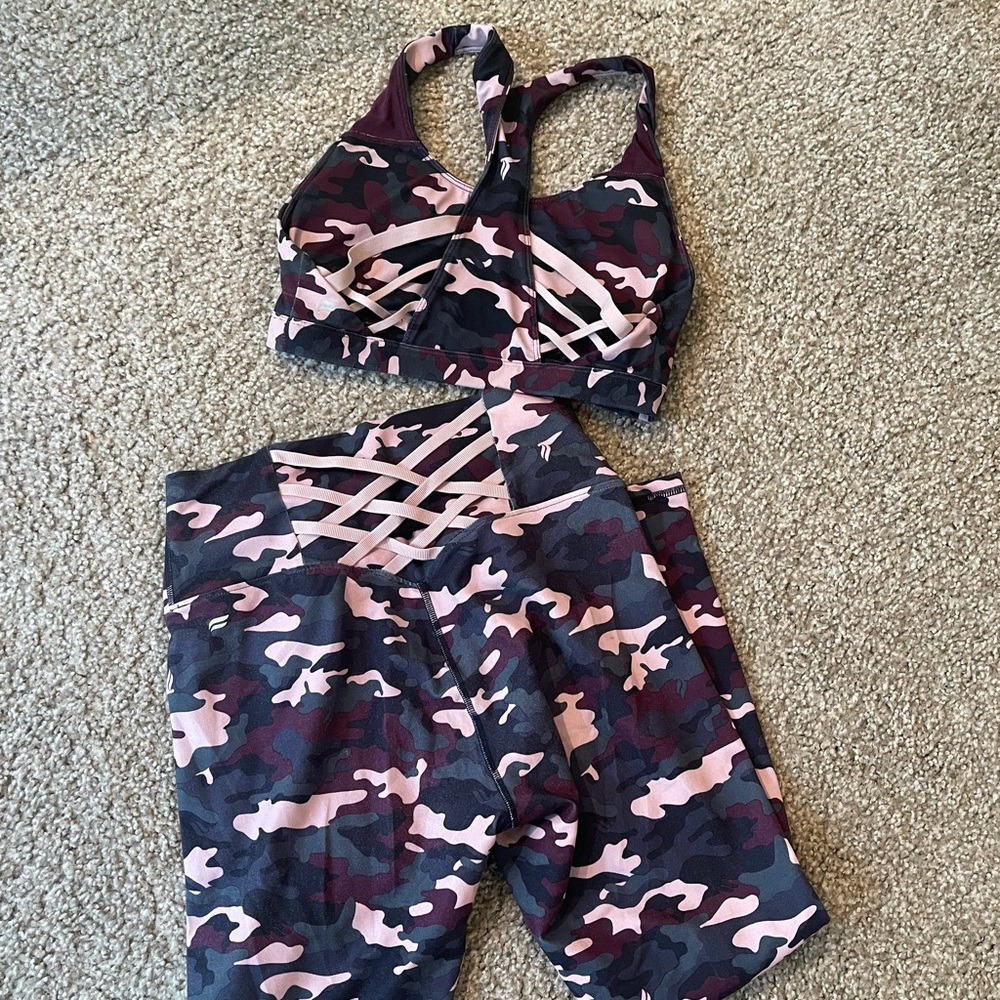 COPY - Workout set! Leggings, sports bra & jacket!